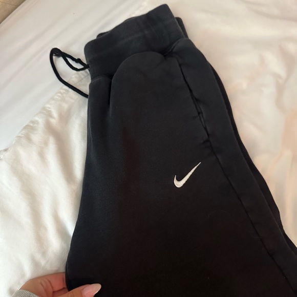 Nike Open Bottom Sweatpants - Picture 3 of 5